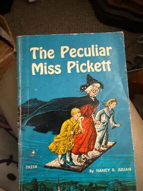 The Peculiar Miss Pickett by Nancy R. Julian Vintage Scholastic TX214 Paperback